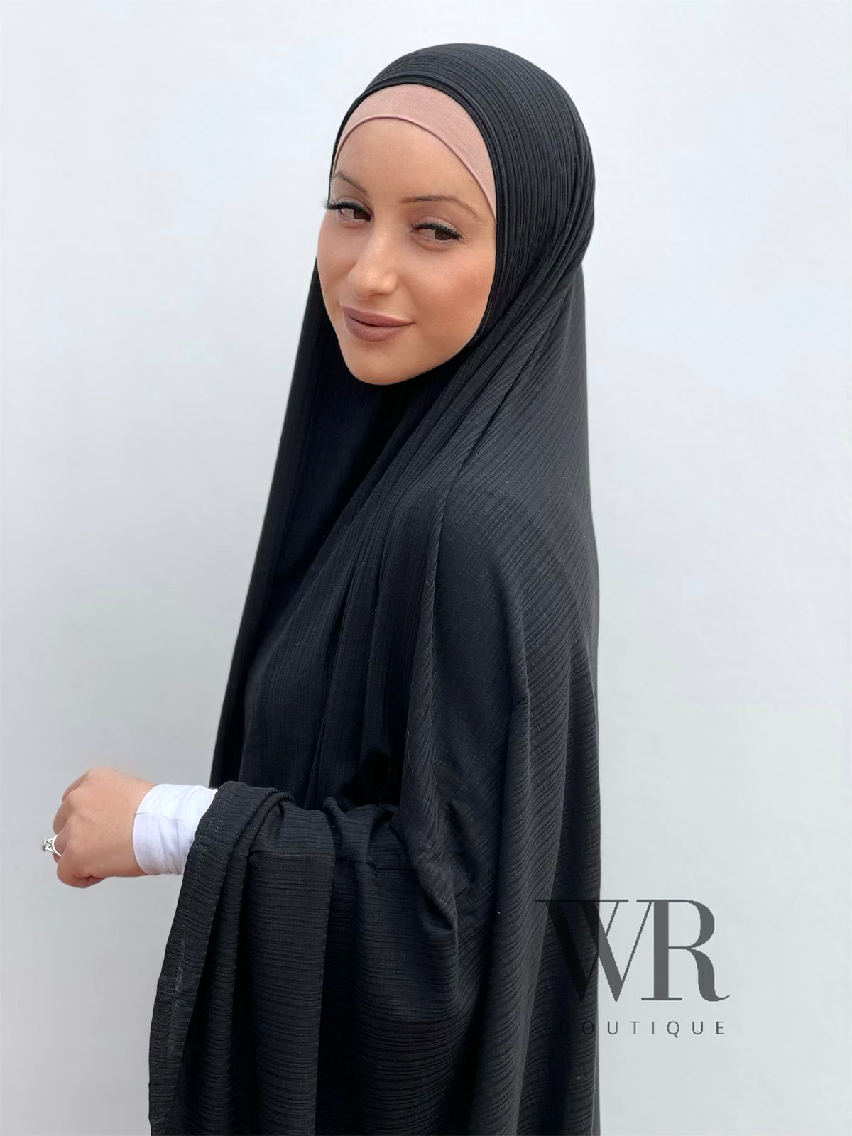 Black Textured Jilbab ©